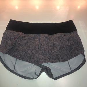 LULULEMON SPEED UP SHORTS 2.5”
